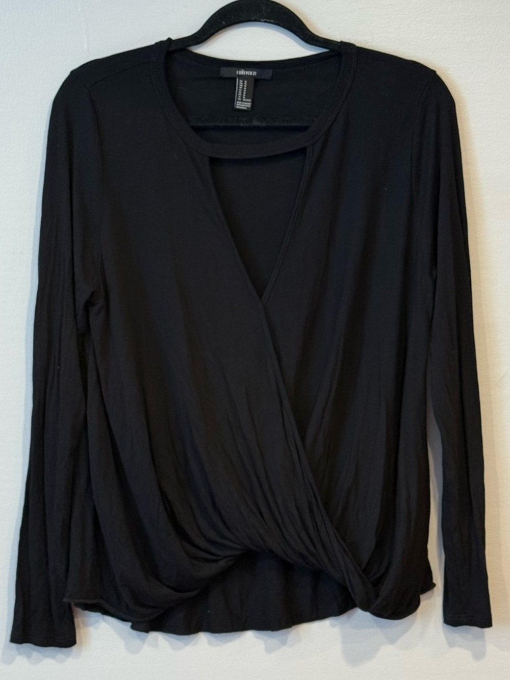Forever 21 V-Neck Cut Out Long Sleeve Draped Wrap Long Sleeve Black Blouse Med.
